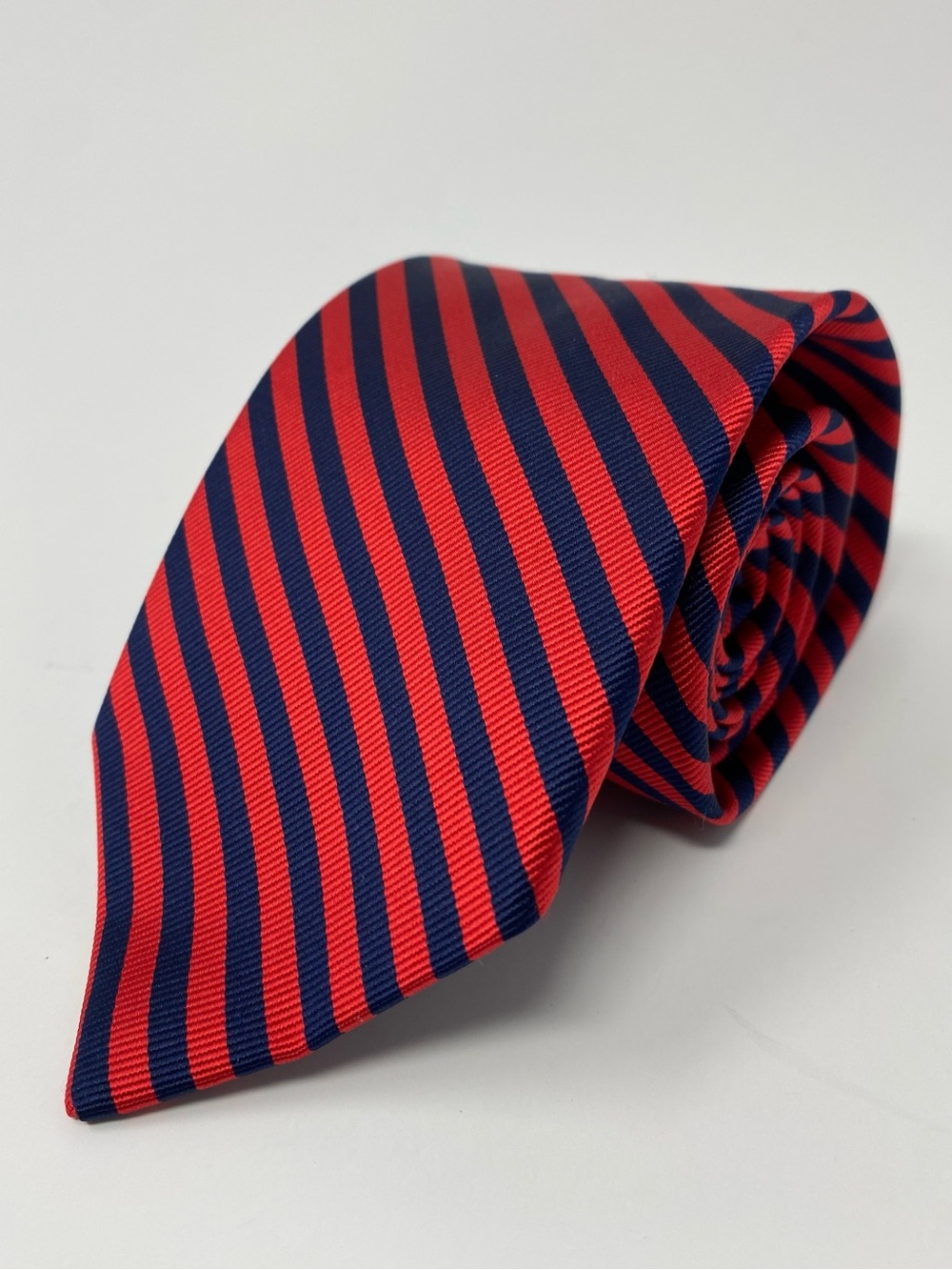 Jos. A. Bank Repp Tie Necktie Red Navy Blue Diagonal Stripes Striped 100% Silk